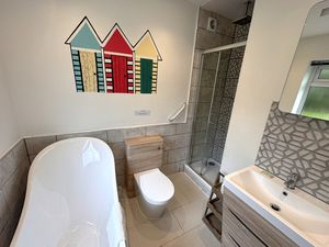 Photo 19- click for photo gallery